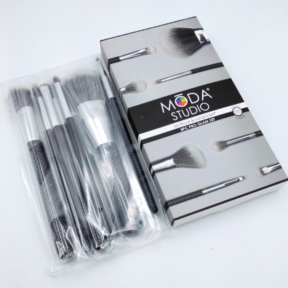 Moda Studio 8pc Pro Glam Set